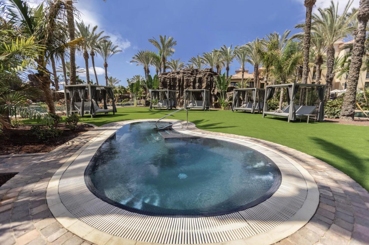 Lopesan Costa Meloneras Resort & Spa 外观 照片 The swimming pool at the hotel